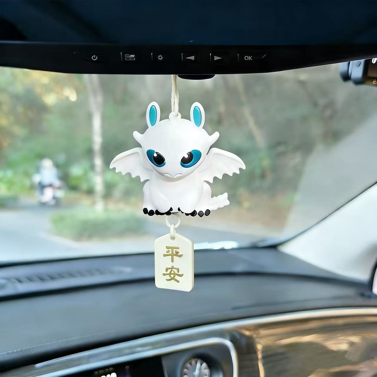 Zahnloses Auto-Hängepüppchen,  – Car Accessories Papar Bewertung und Preis
