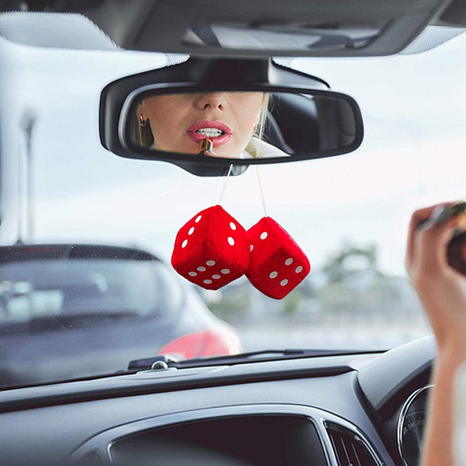 Weiche Plüsch-Würfel für Autos – Car Accessories Mirror Hanging Bewertung und Preis
